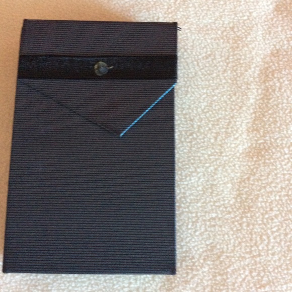 Jewelry - Picture 2 of 2